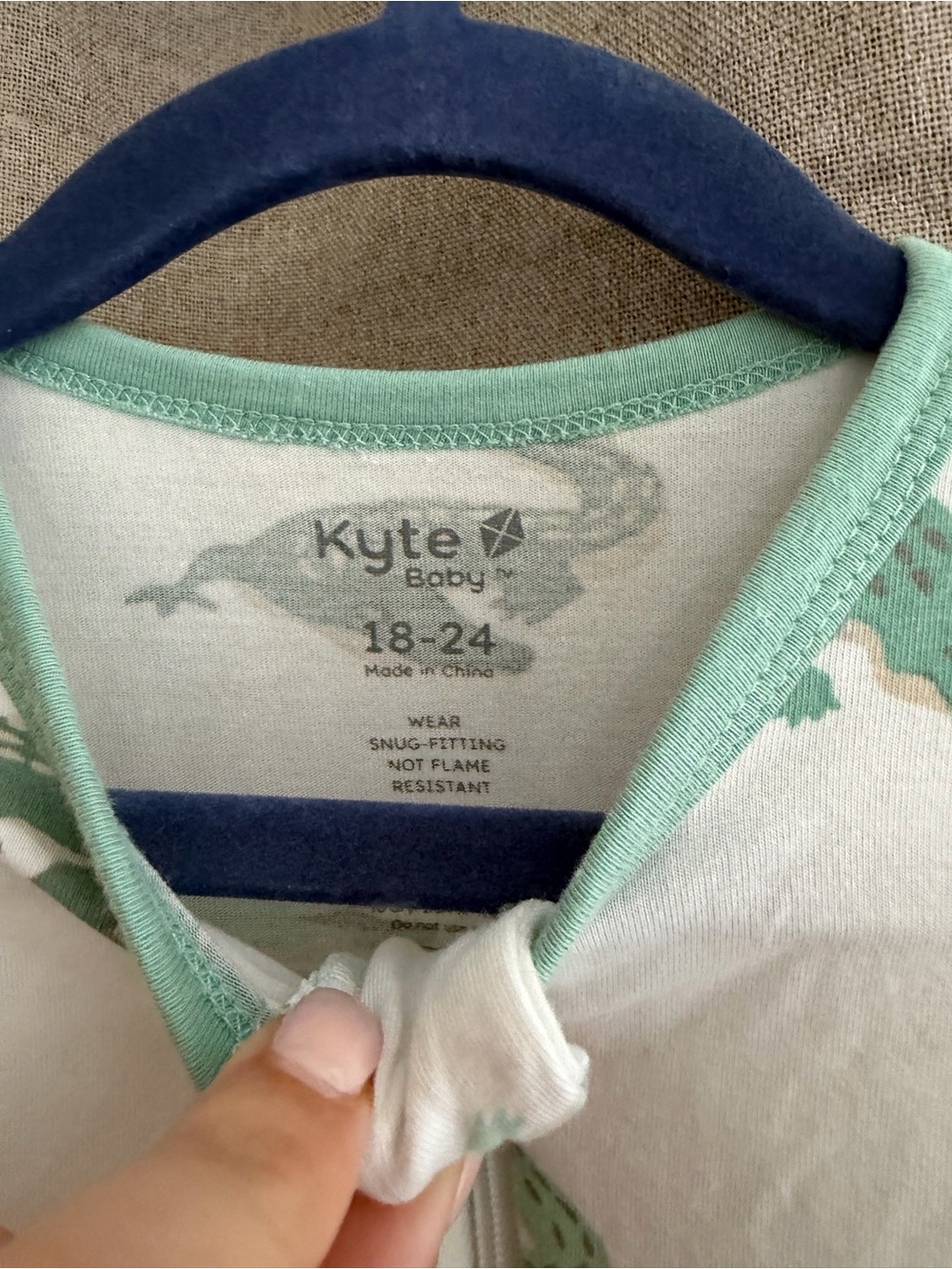 Kyte BABY Cream Footed One-Piece with Mint Gator Print - Picture 2 of 2